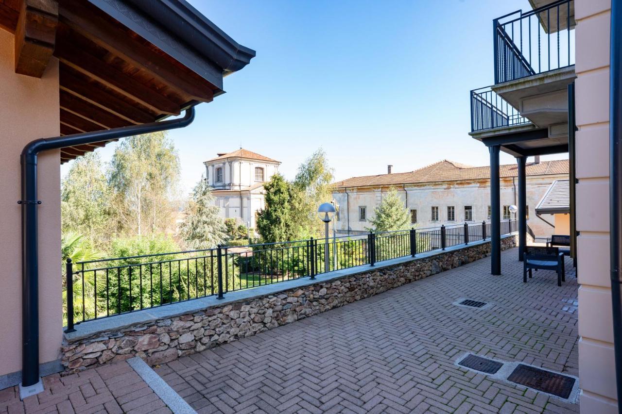 Villa San Carlo Арона Экстерьер фото